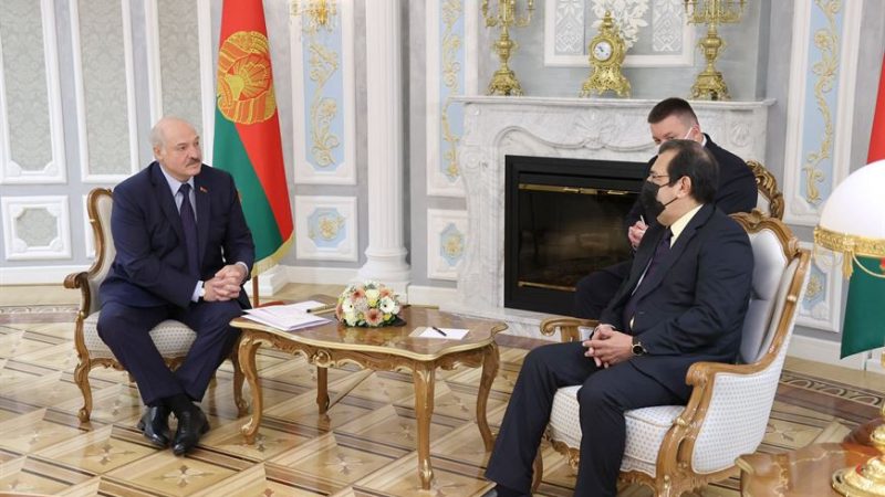 Lukashenko plantea fortalecer la relaciones entre Belarús y Venezuela