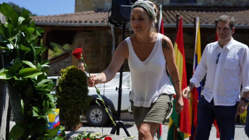 Simon Bolivar Libertatzailearen jaiotzaren 239. urteurrena ospatu da Euskal Herrian